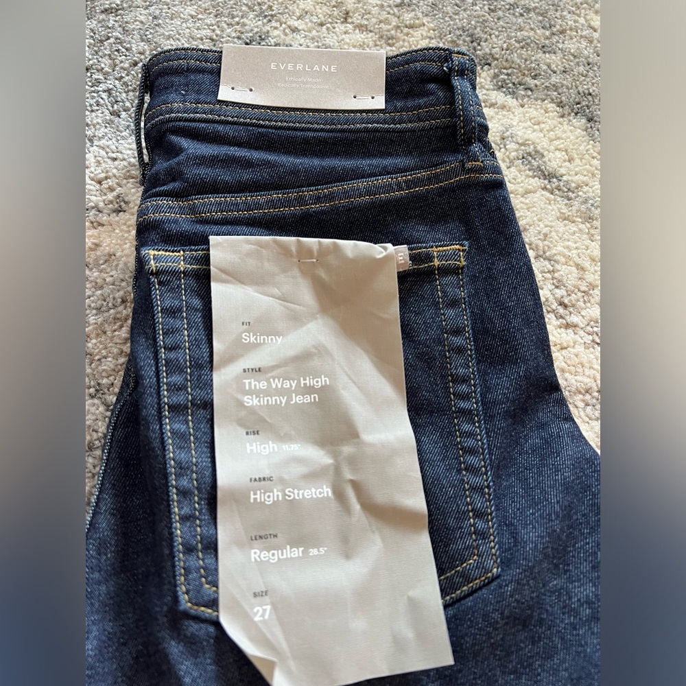 The Way-High Clean Front Skinny Jean in dark indigo size 27. NWT